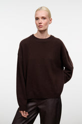SERRANO CASHMERE RELAXED CREW | DARK CHOCOLATE