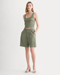 The Pleated Short in Stretch Linen | Lichen Green