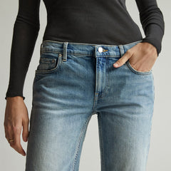 The Low-Rise Shortie Jean | Vintage Light