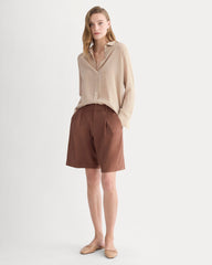 The Pleated Short in Stretch Linen | Cedarwood