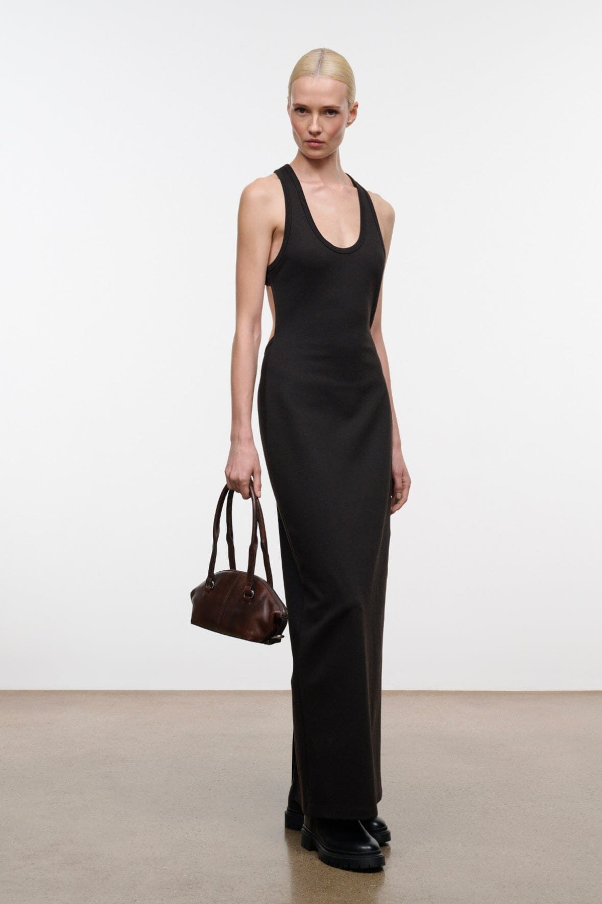 Hester Mini Shoulder Bag | Espresso Distressed