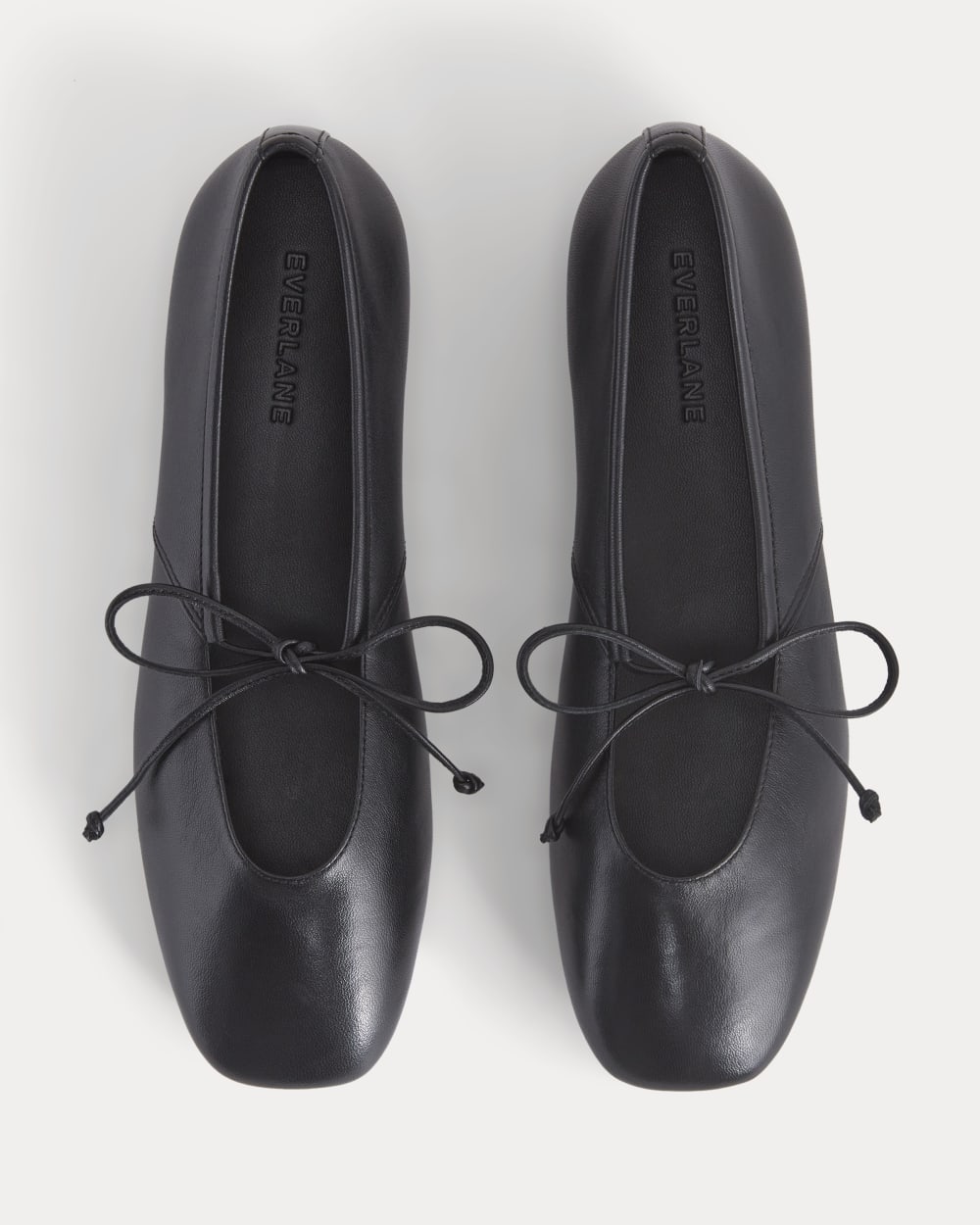 Leather Keyhole Flat | Black