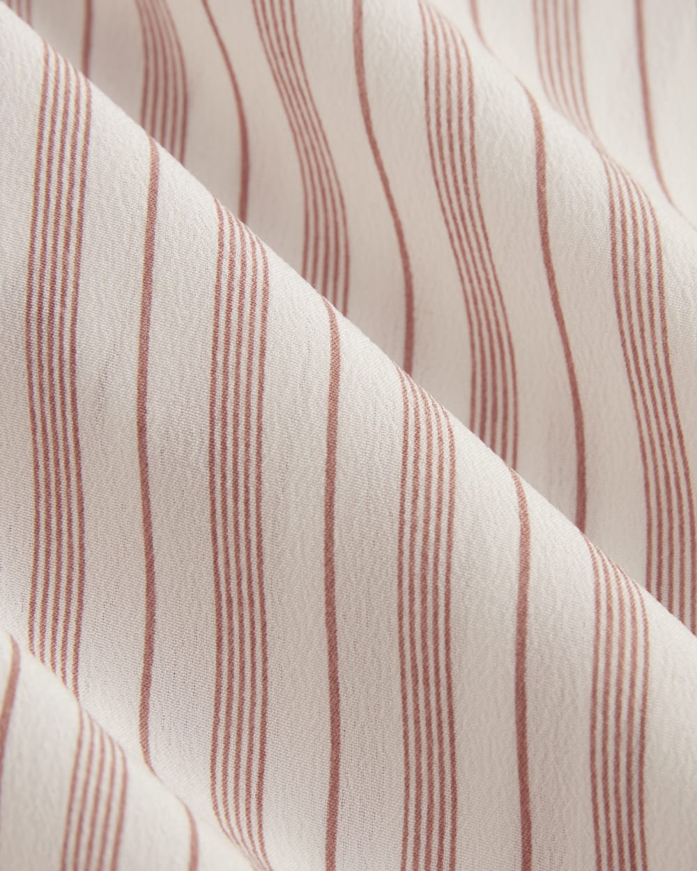 The Boxy Shirt in Washable Silk | Bone / Dusky Rose