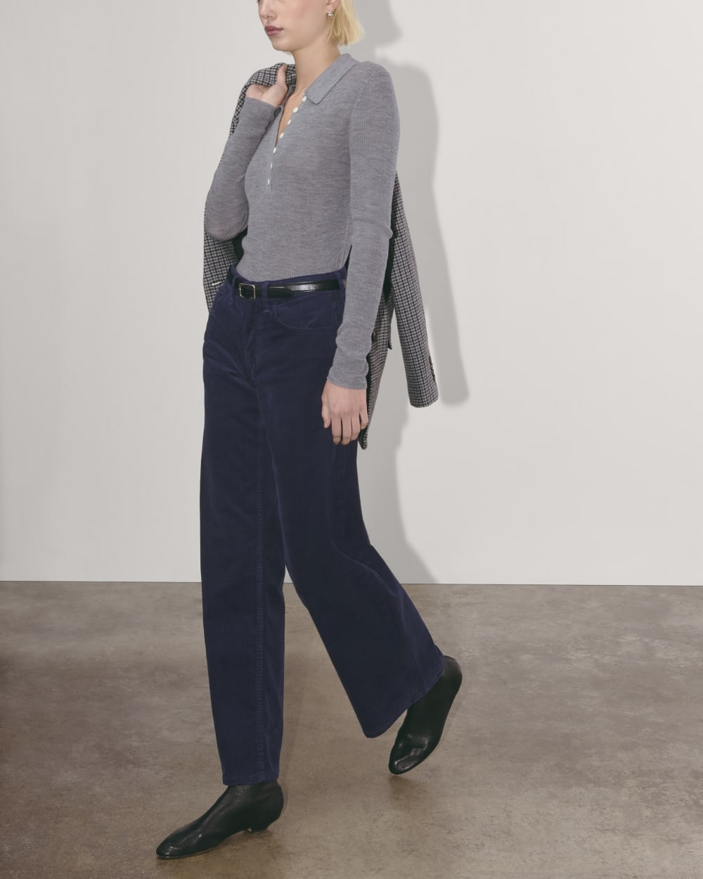 The Mid-Way Pant in Corduroy | Navy