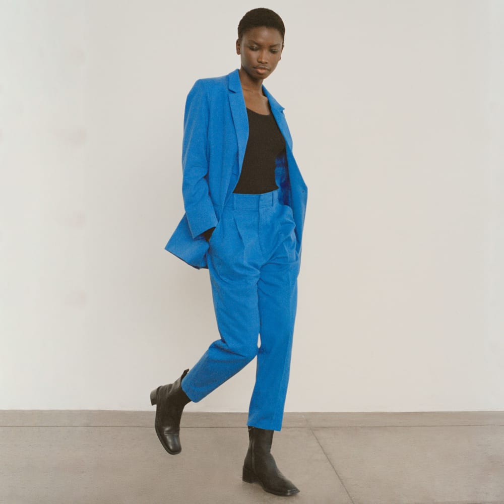 The Draper Tapered Pant in Buttersmooth | Brilliant Blue