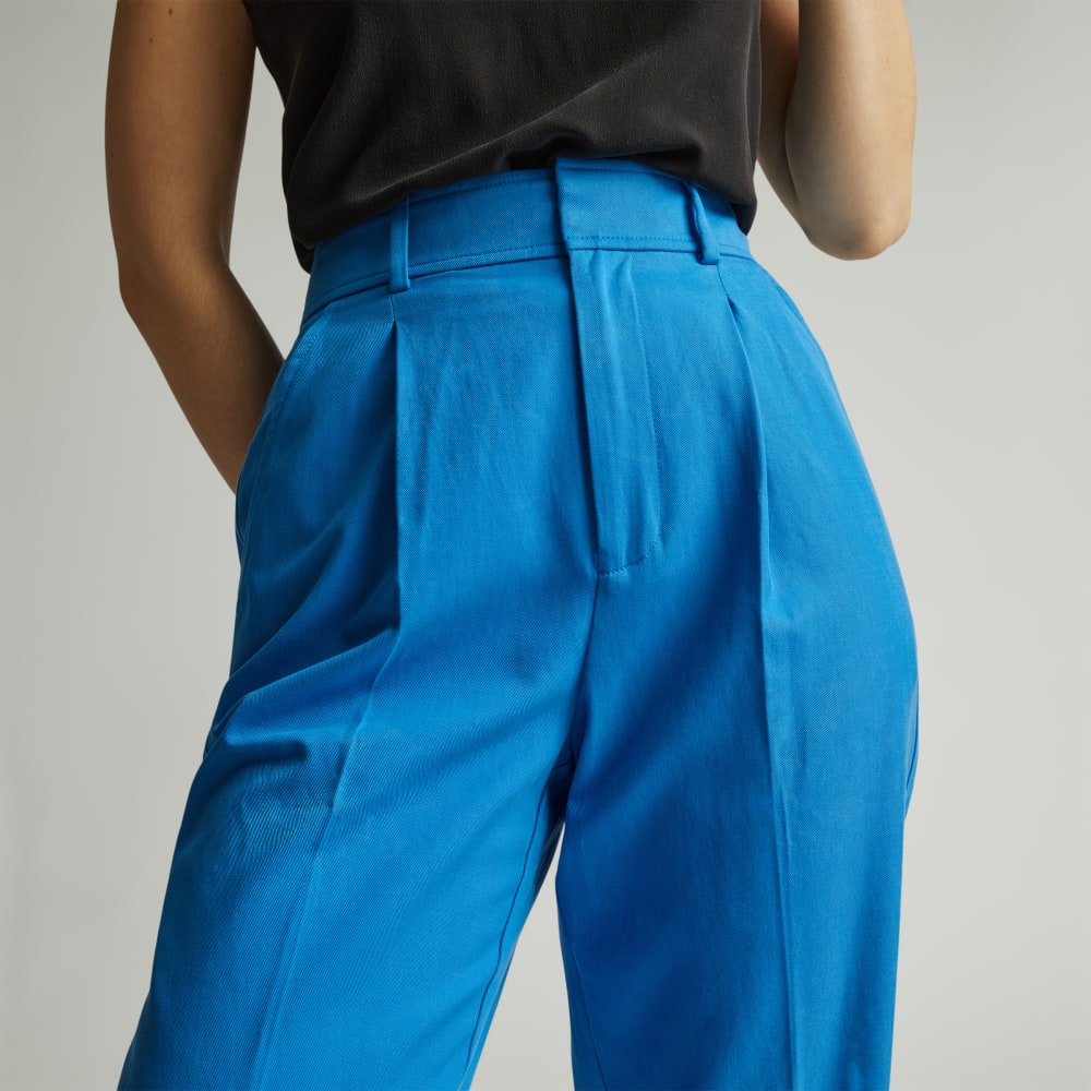 The Draper Tapered Pant in Buttersmooth | Brilliant Blue