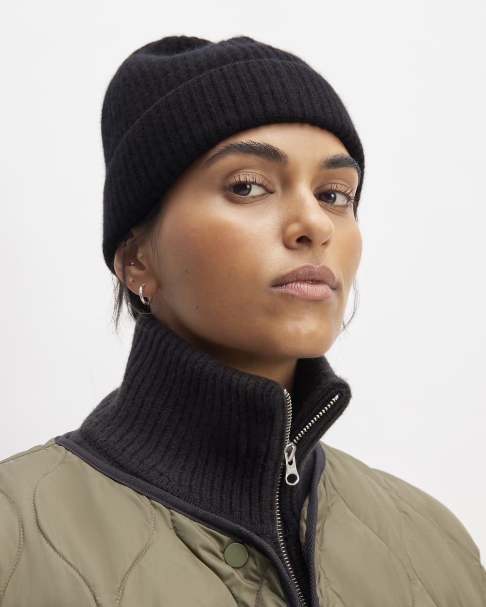 The Cashmere Fine Rib Beanie |  Black