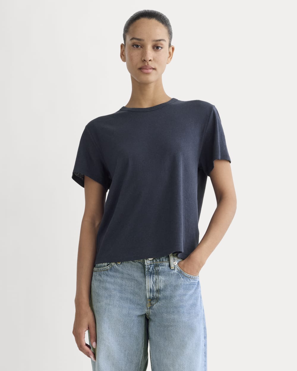 The Box-Cut Tee in Cotton Linen | Navy