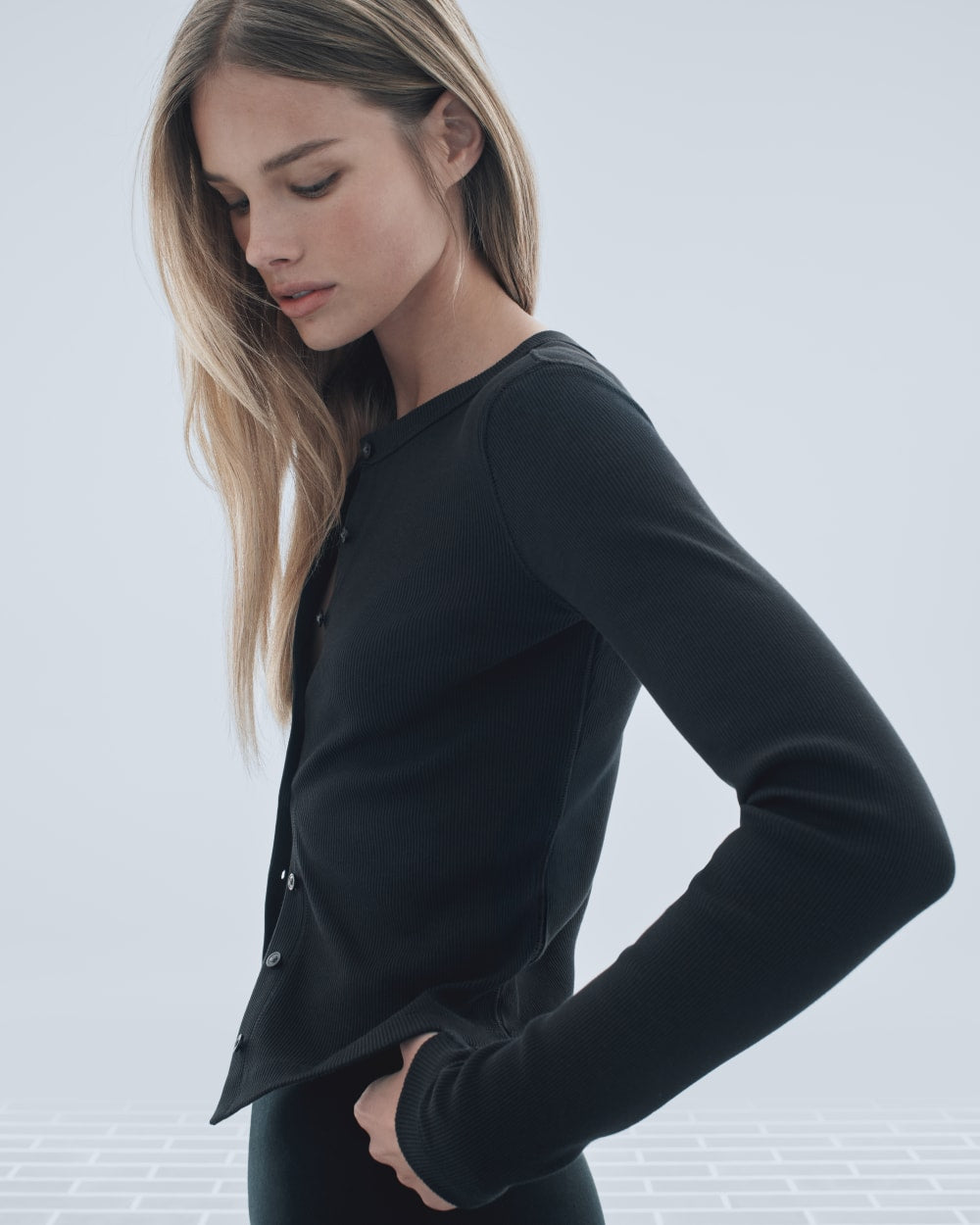 The Selfie Cardigan | Black