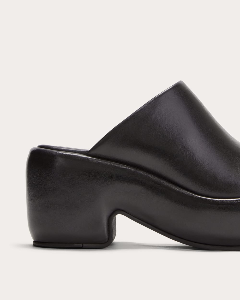 The Puffa Clog | Black