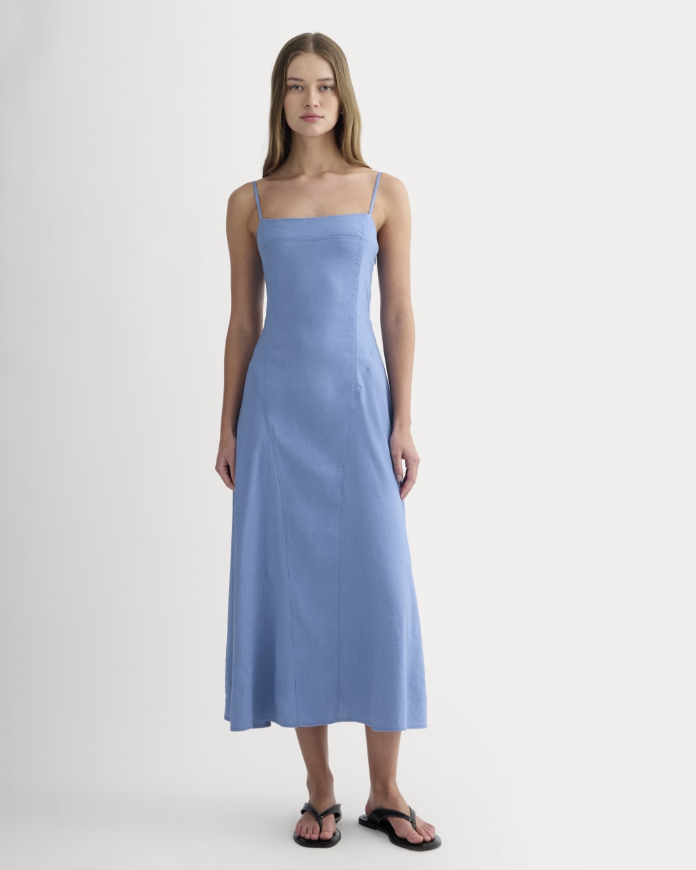 The Seamed Dress in Stretch Linen | Bluebell