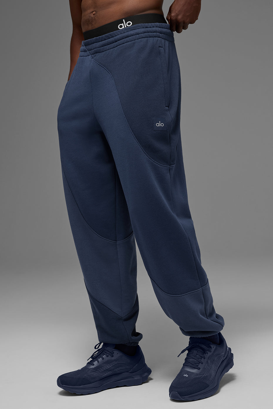 Make Waves Sweatpant - Navy Tonal