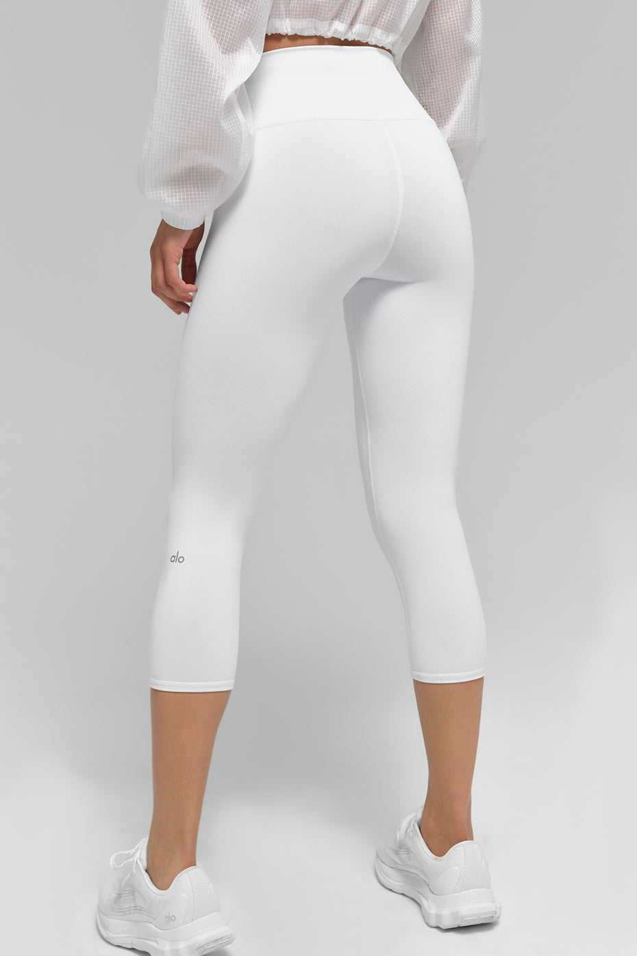 High-Waist Airbrush Capri - White