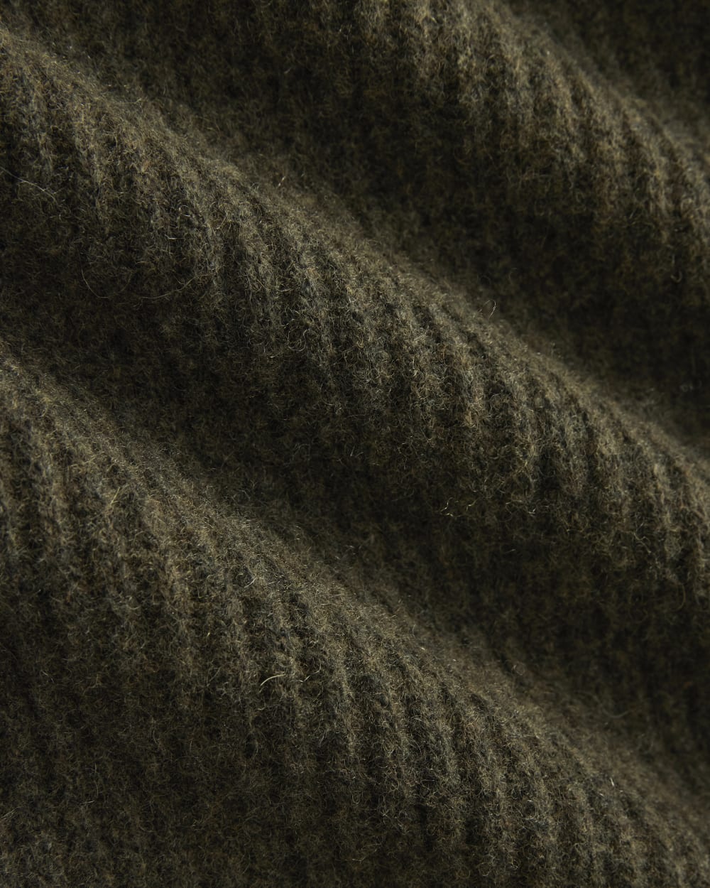 The Cocoon Crew in Wool Cashmere | Heather Beech
