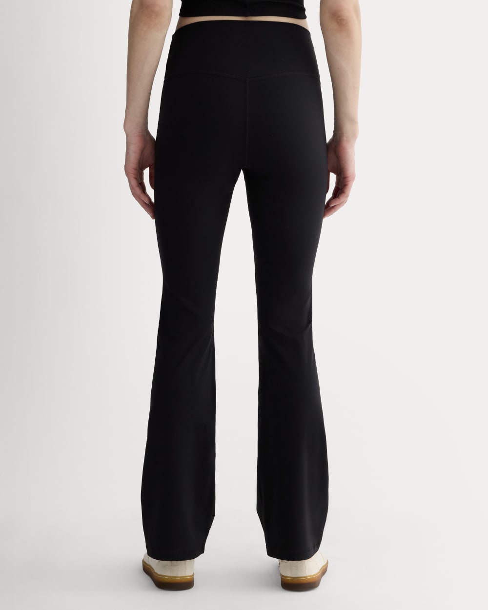 The Perform Flare Legging | Black