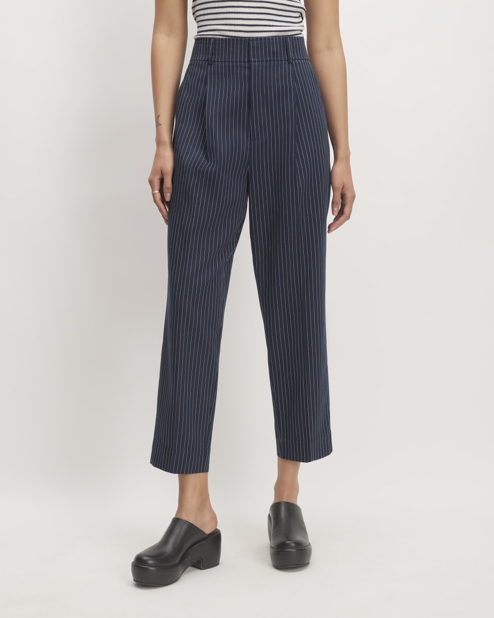 The Draper Tapered Pant in Buttersmooth | Navy / Bone