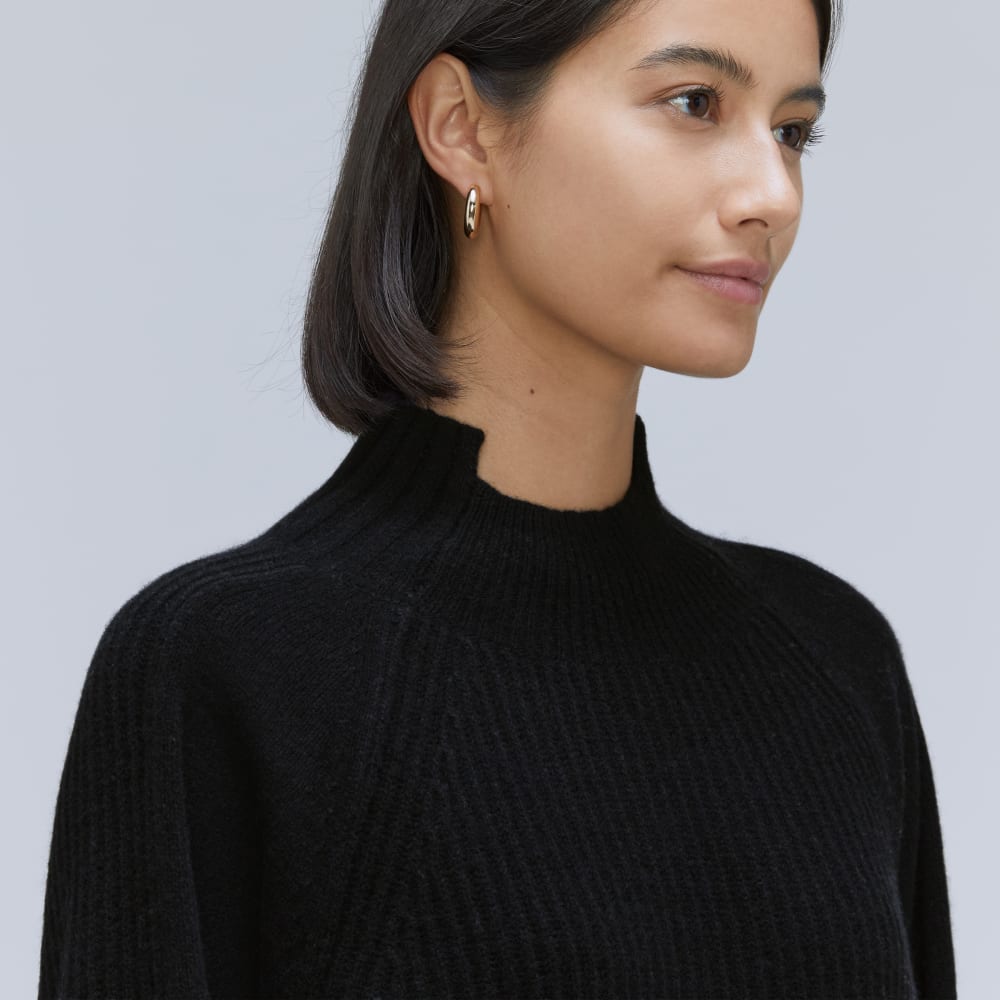 The Cashmere Ribbed Turtleneck | Black