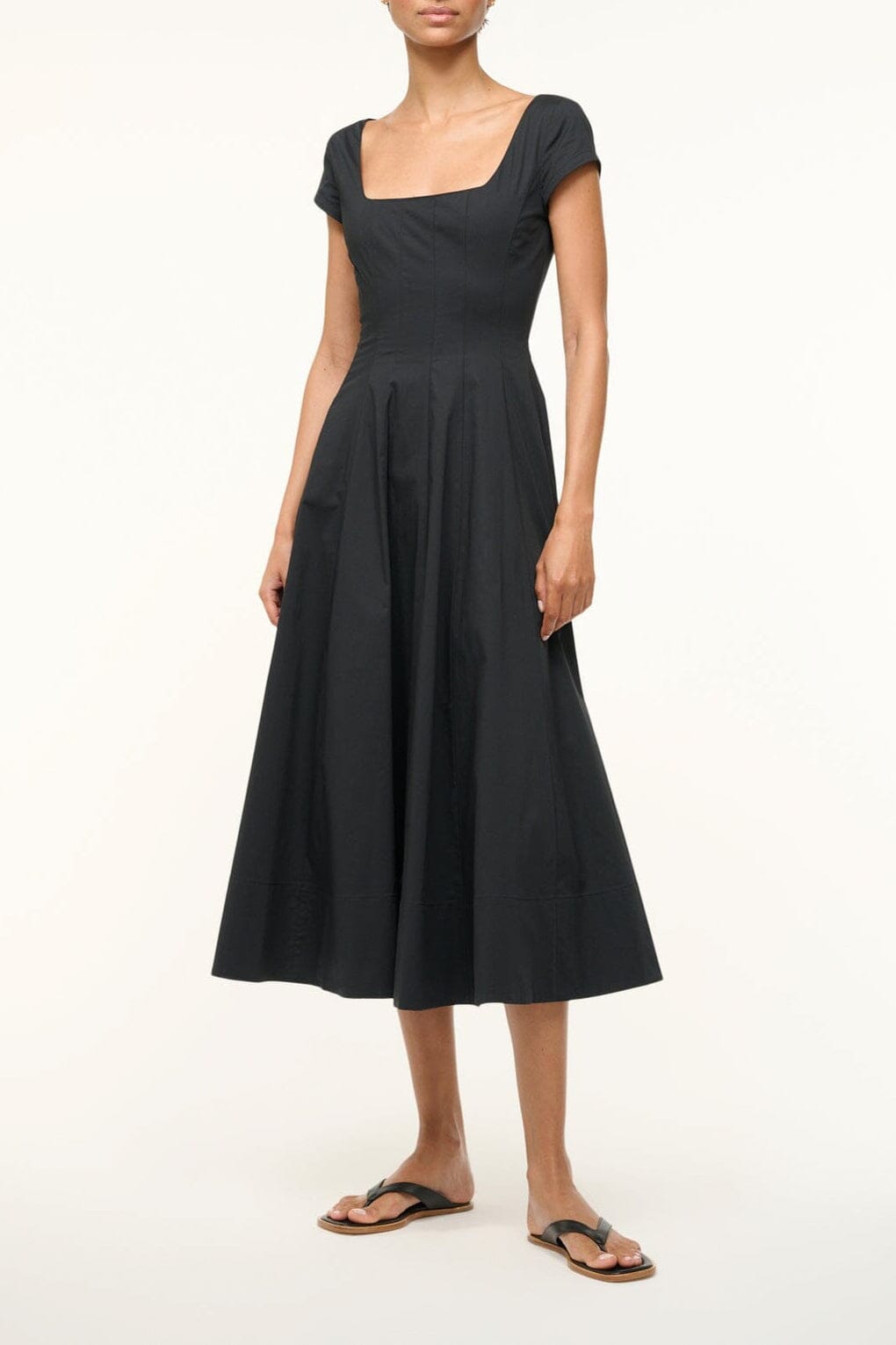 SHORT SLEEVE WELLS DRESS | BLACK